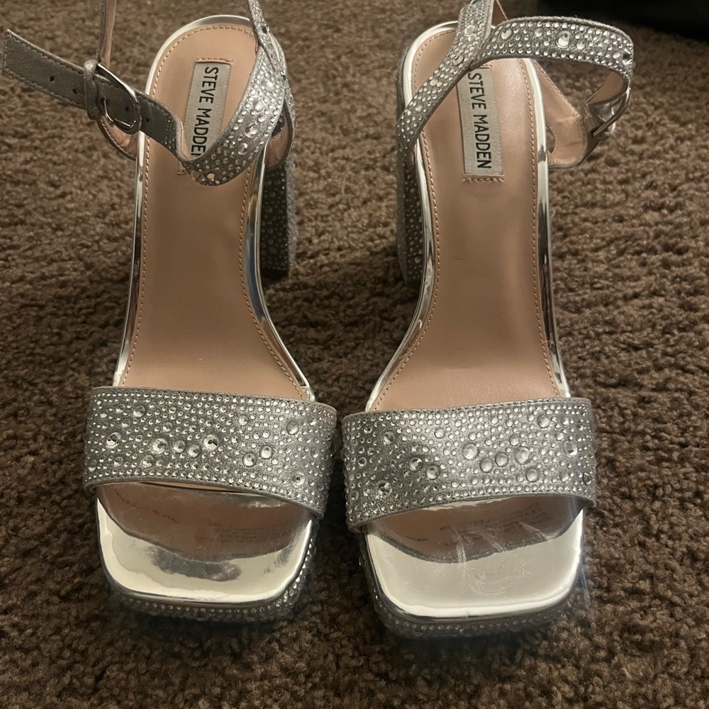 Steve Madden Glittering Silver Heels